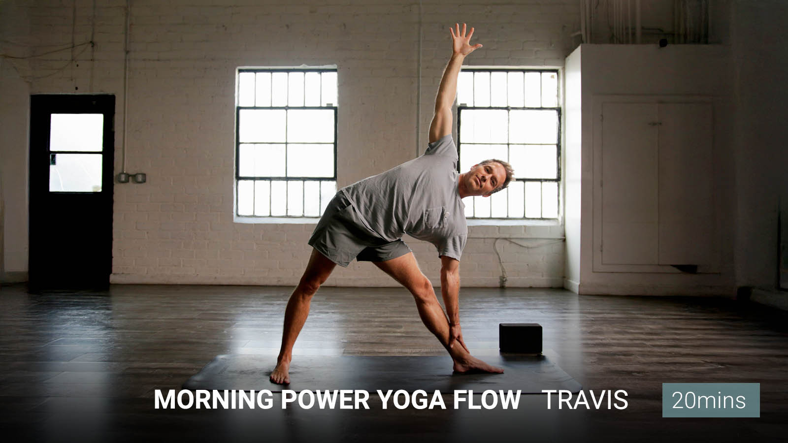 .Morning Power Yoga Flow.